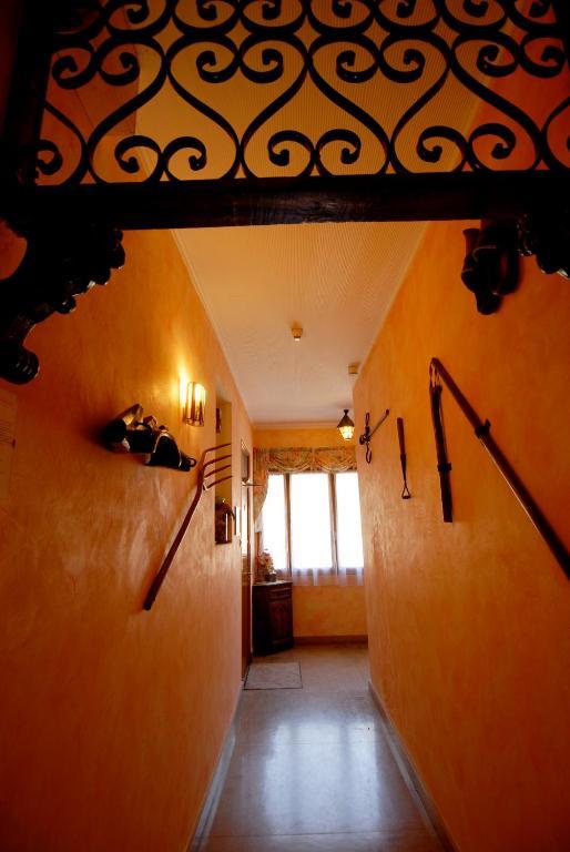 Hotel George Montmélian Pokój zdjęcie