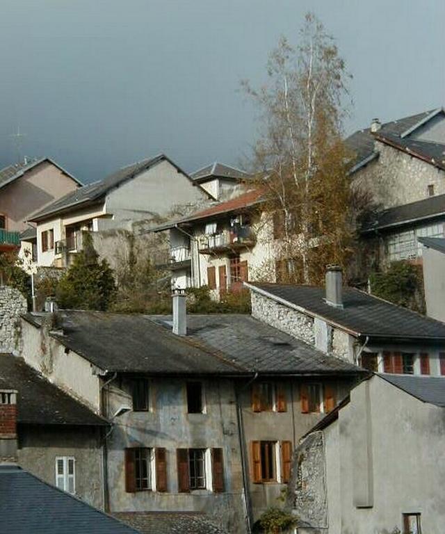 Hotel George Montmélian Zewnętrze zdjęcie