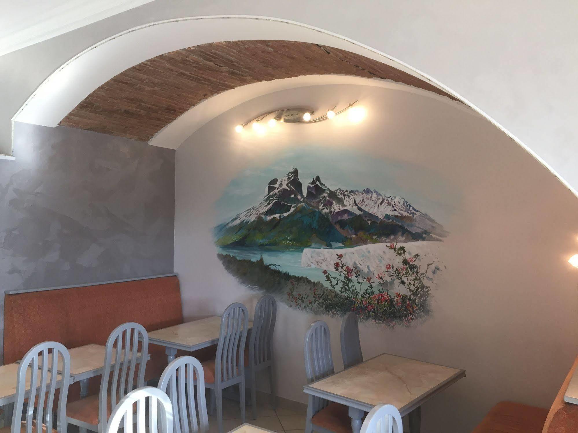 Hotel George Montmélian Zewnętrze zdjęcie